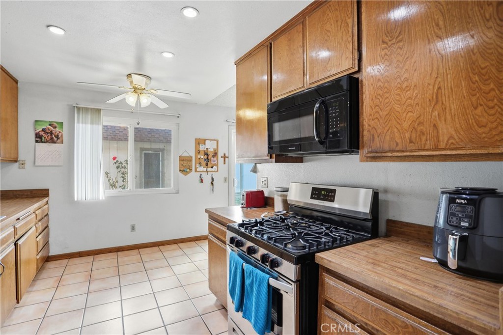 1252 North Citrus Avenue, Unit 2 Covina, CA 91722 - Photo 11 of 34