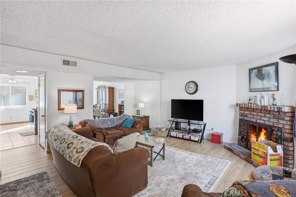 1252 North Citrus Avenue, Unit 2 Covina, CA 91722 - Photo 3 of 34