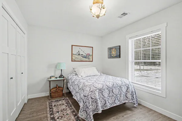 $559,900 | 19200 Glendale Circle, Spring Lake, MI 49456