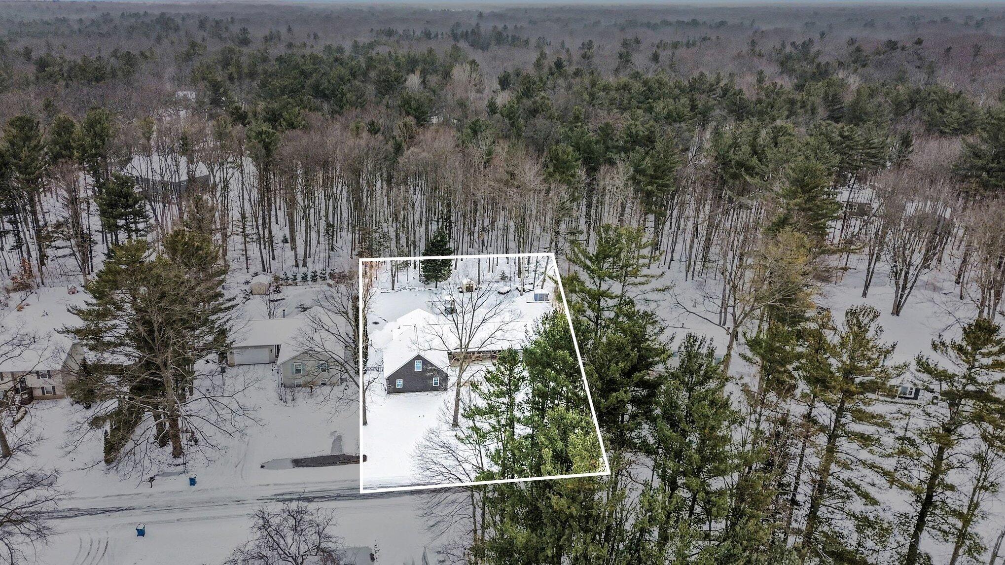 19200 Glendale Circle Spring Lake, MI 49456 - Photo 49 of 53 photo_mar_18_2026_10_13_28-