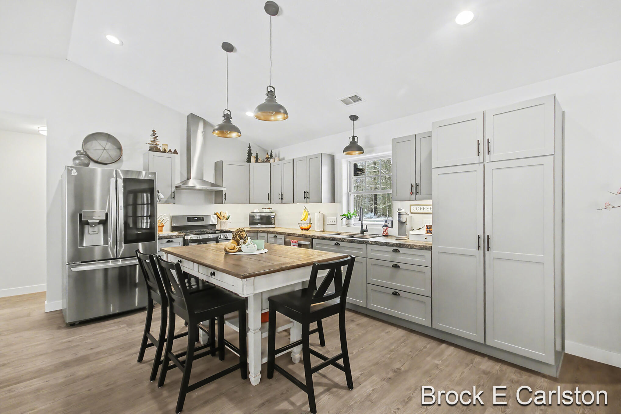 19200 Glendale Circle Spring Lake, MI 49456 - Photo 10 of 53 fm__019928