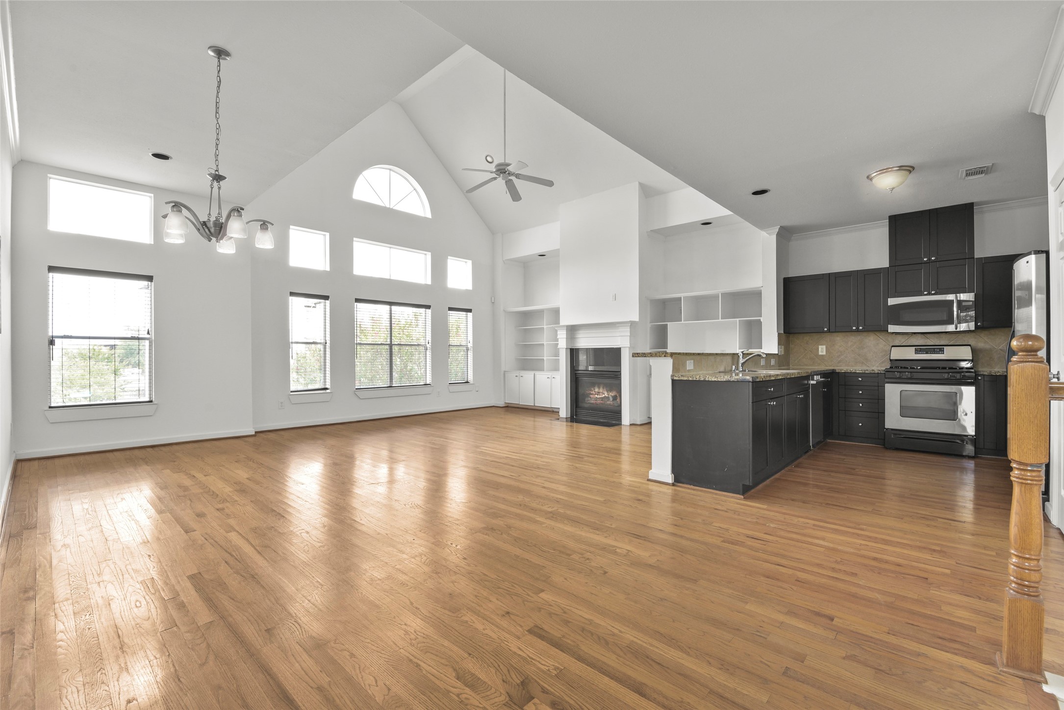 5343 Kiam Street Houston, TX 77007 - Photo 14 of 34