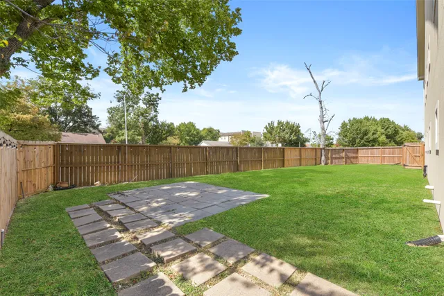 $2,850 | 5343 Kiam Street, Houston, TX 77007