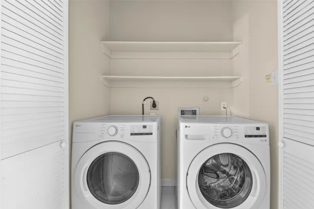 $2,850 | 5343 Kiam Street, Houston, TX 77007