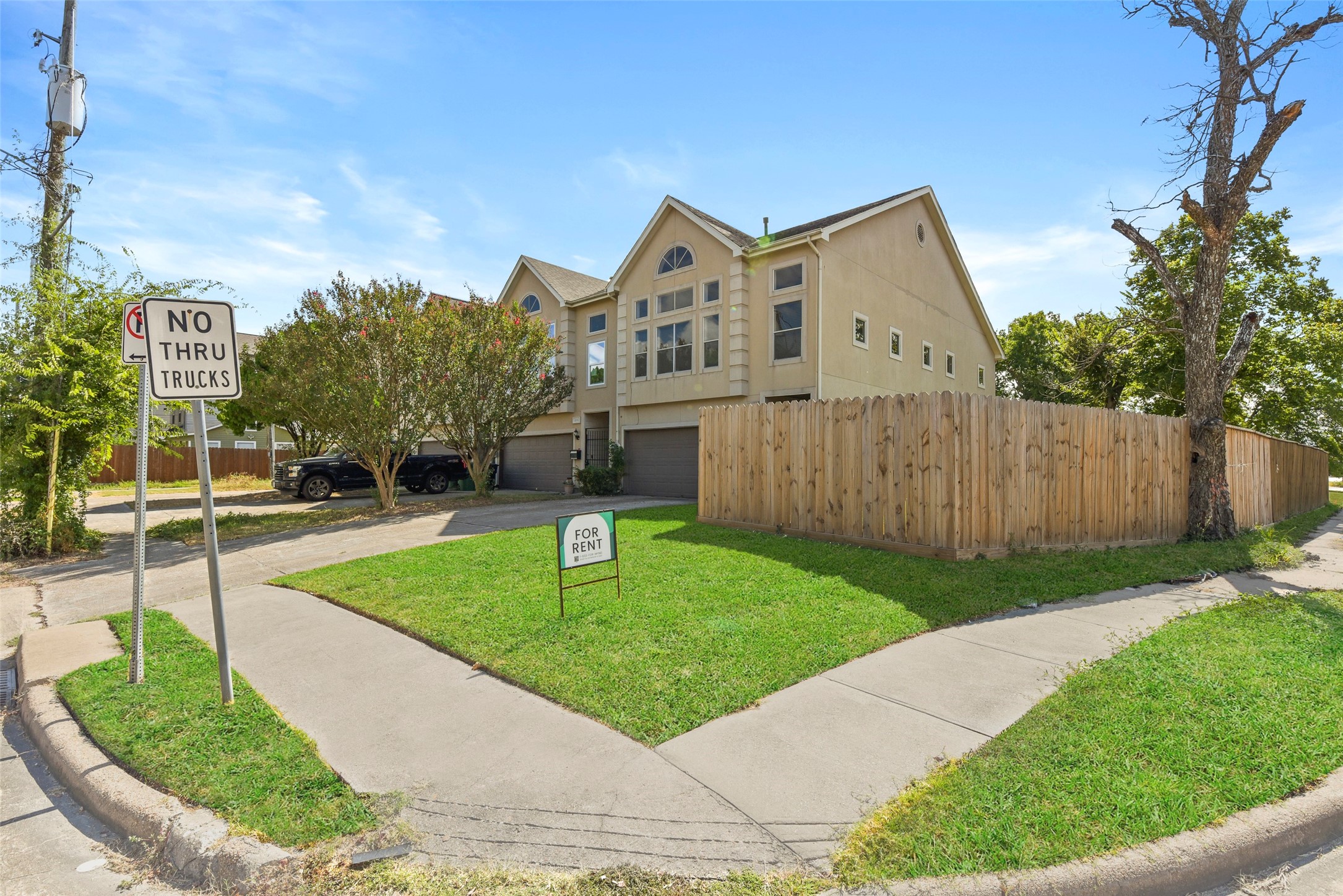 5343 Kiam Street Houston, TX 77007 - Photo 4 of 34