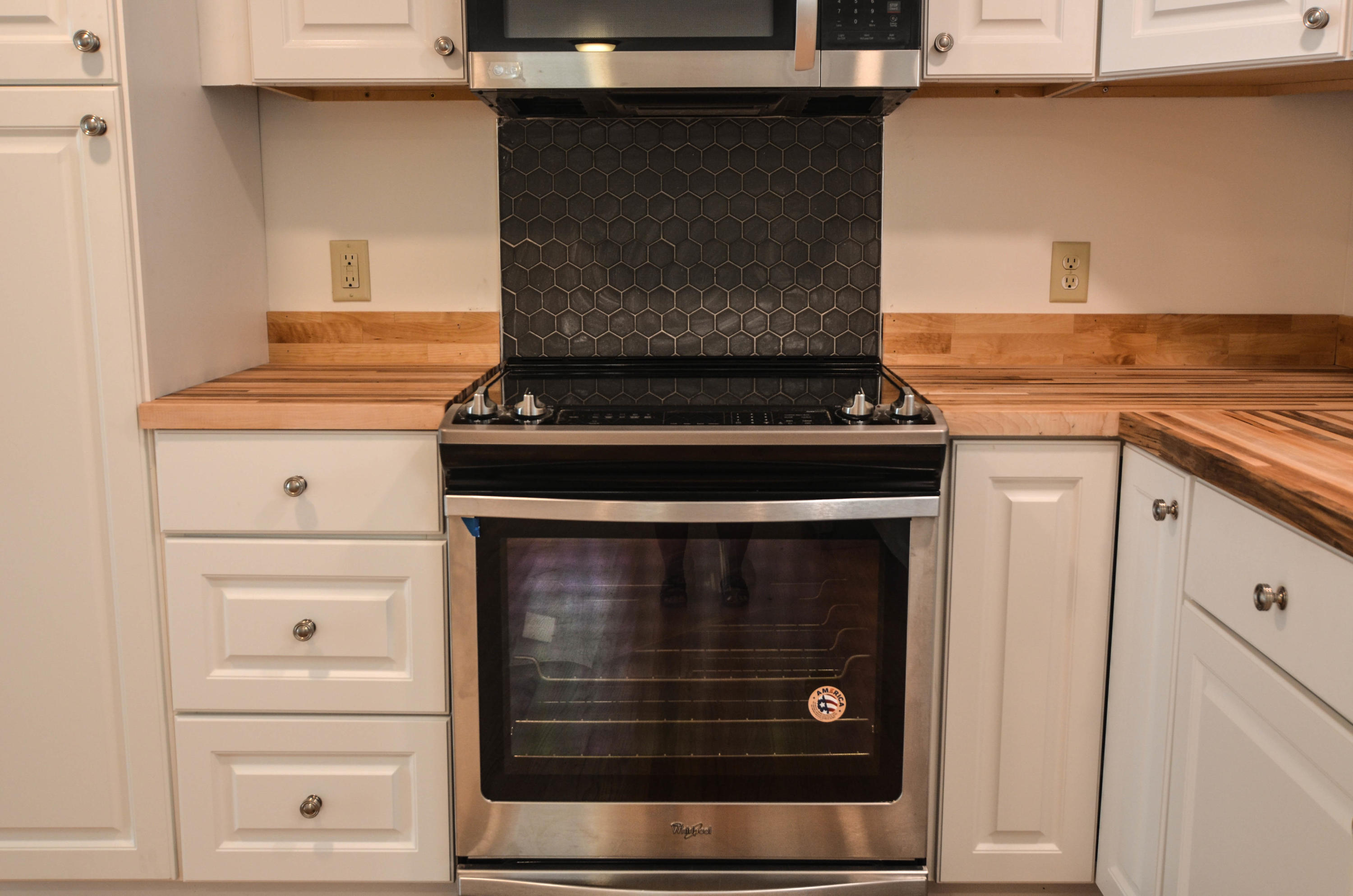 81 Staples Road Limington, ME 04049 - Photo 7 of 39 Stove and backsplash