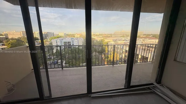 $2,300 | 1470 Northeast 123rd Street, Unit A801, North Miami, FL 33161