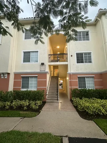 $2,200 | 9833 Baywinds Boulevard, Unit 7307, West Palm Beach, FL 33411