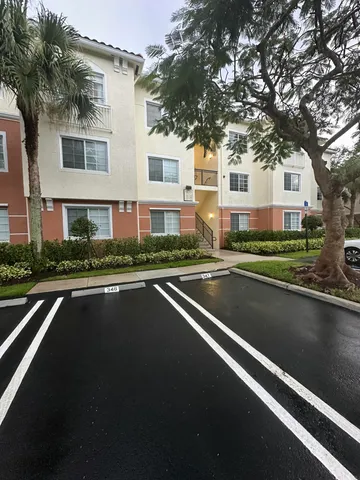 $2,200 | 9833 Baywinds Boulevard, Unit 7307, West Palm Beach, FL 33411