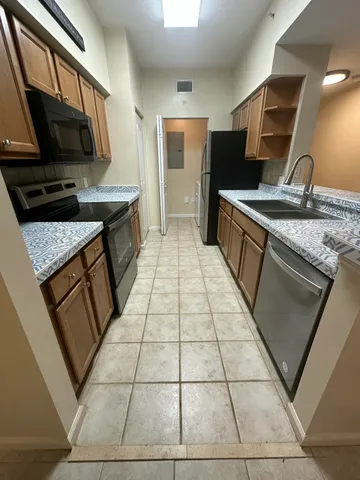 $2,200 | 9833 Baywinds Boulevard, Unit 7307, West Palm Beach, FL 33411