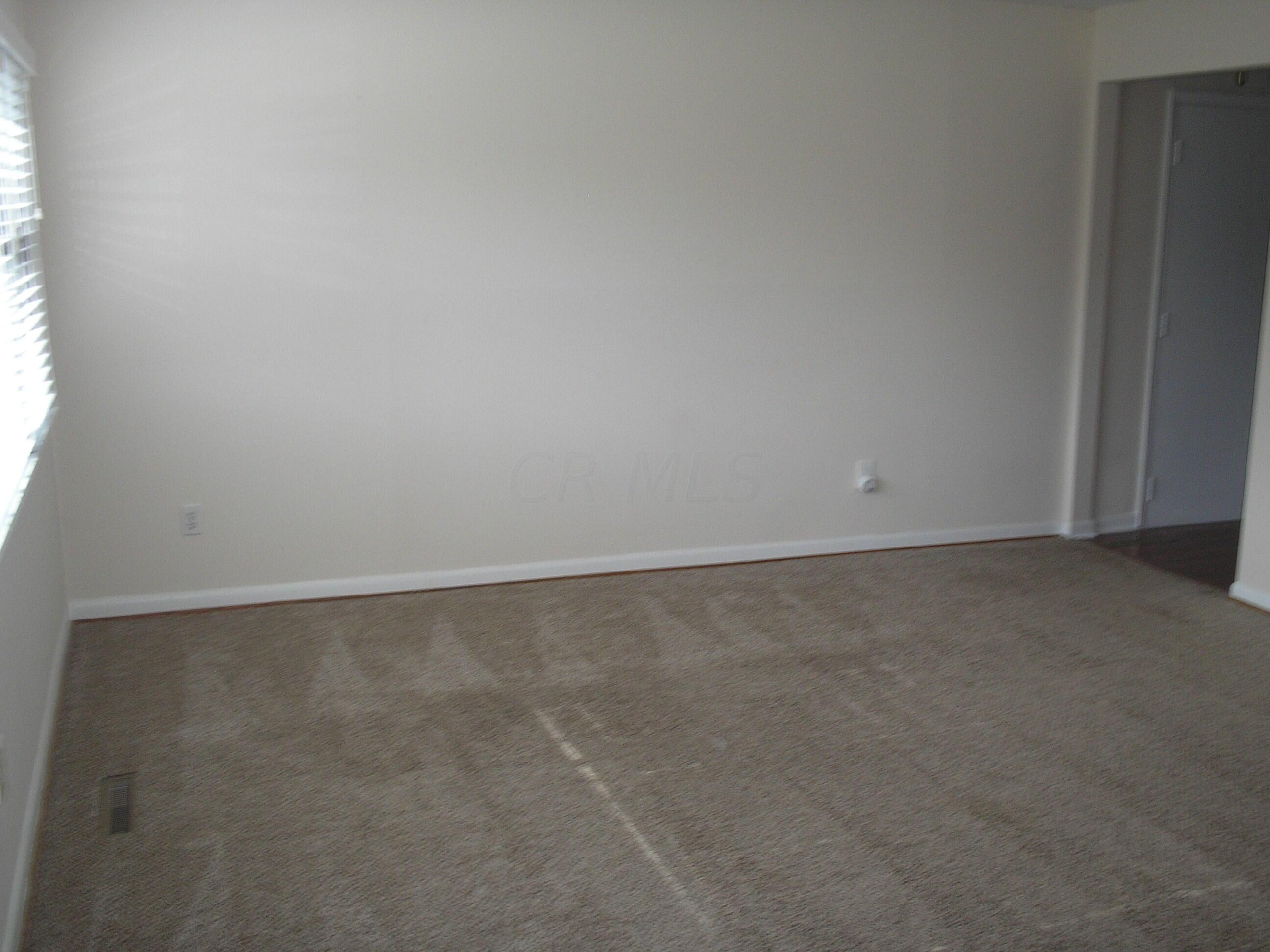 1050 Bernard Road Columbus, OH 43221 - Photo 3 of 39 P2010026