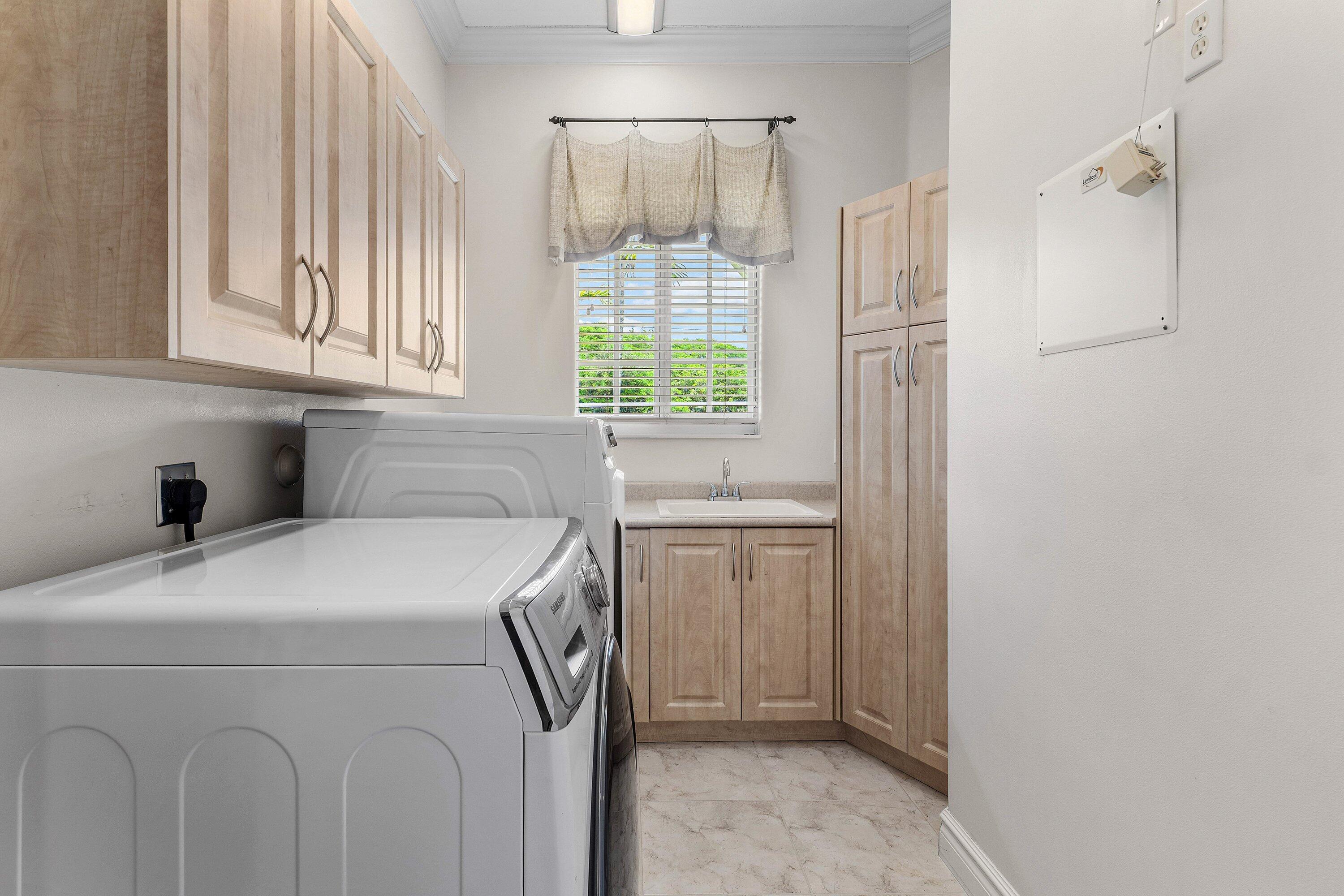 2749 A Road Loxahatchee, FL 33470 - Photo 37 of 66 034-2749ARoad-LoxahatcheeGroves-FL-33470