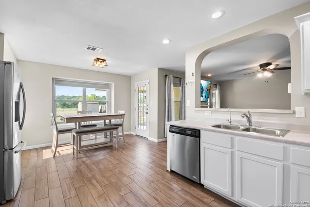 $334,999 | 14927 Wilmington, Selma, TX 78154