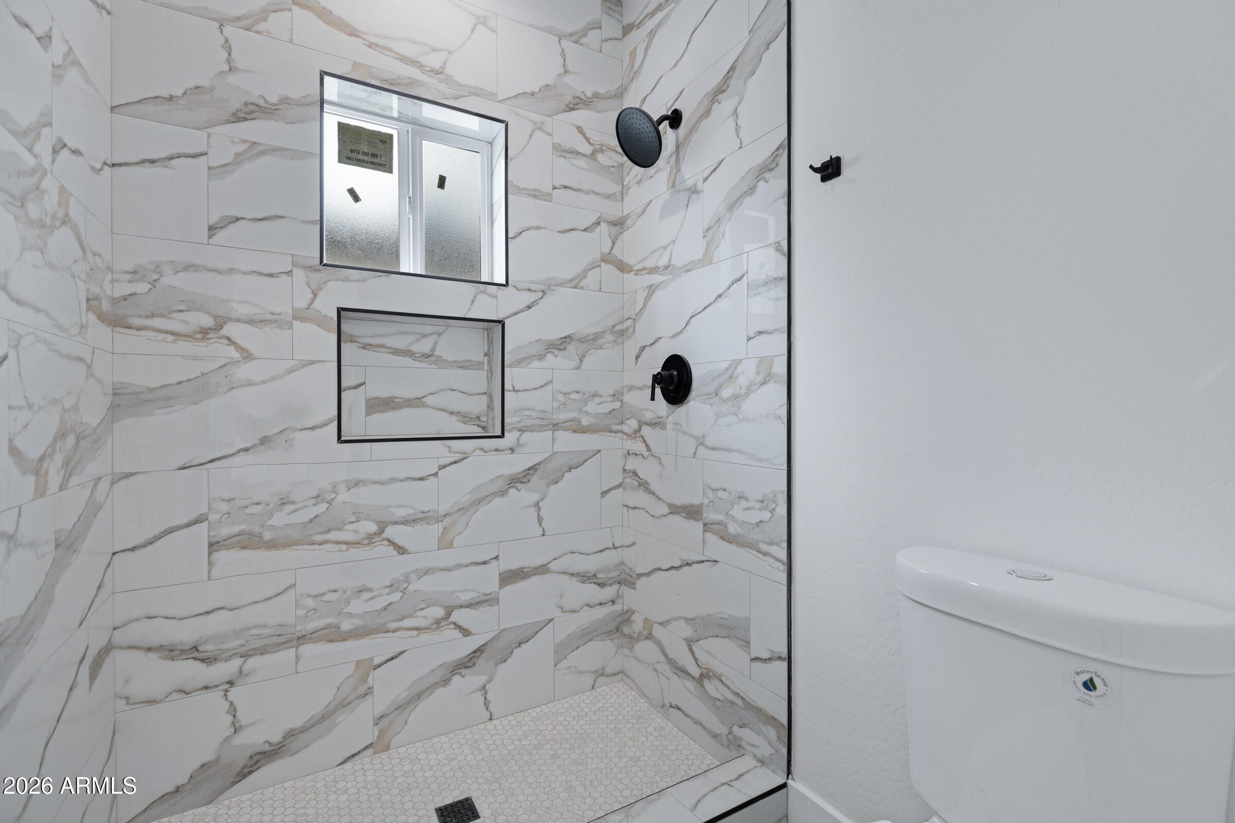 1527 West Hadley Street Phoenix, AZ 85007 - Photo 20 of 28 1523 W Hadley St-48