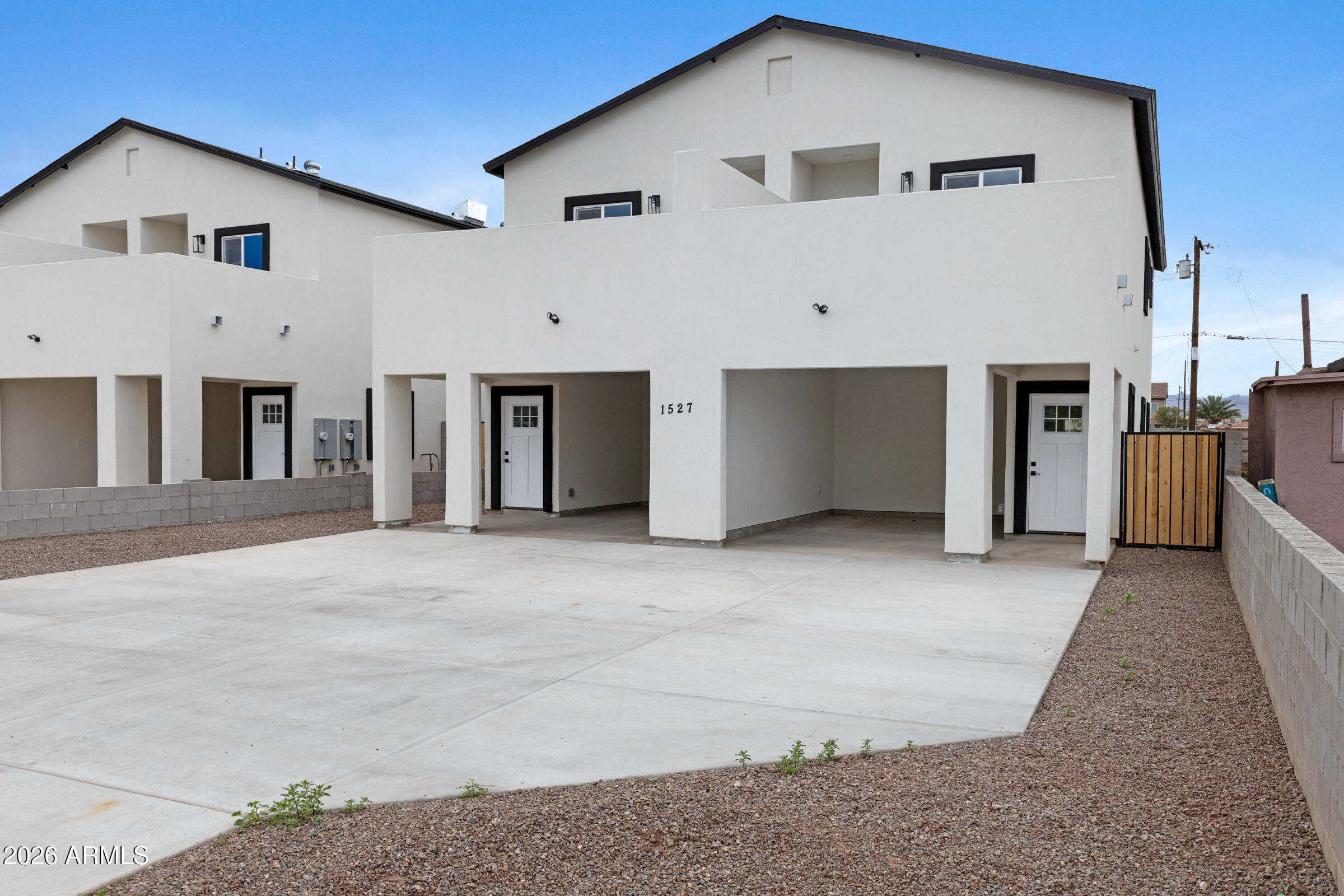 1527 West Hadley Street Phoenix, AZ 85007 - Photo 2 of 28 1527 W Hadley St-2