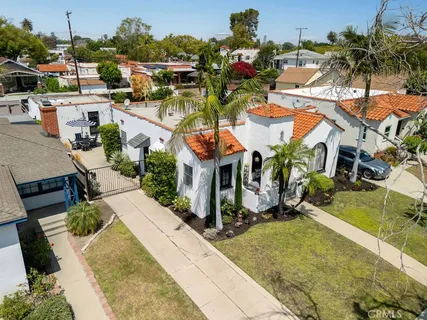 $1,225,000 | 3475 Cerritos Avenue, Long Beach, CA 90807
