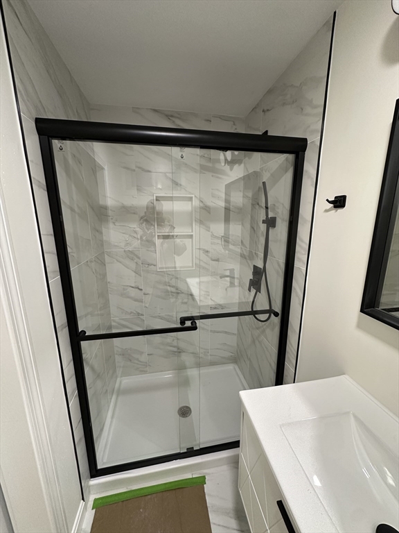 29 Bennett Street, Unit 1 Wakefield, MA 01880 - Photo 6 of 8