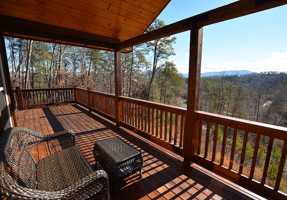 1614 Bluff Ridge Road Sevierville, TN 37876 - Photo 19 of 36 S