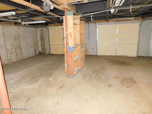 561 Fields Road Sadieville, KY 40370 - Photo 24 of 35 Garage