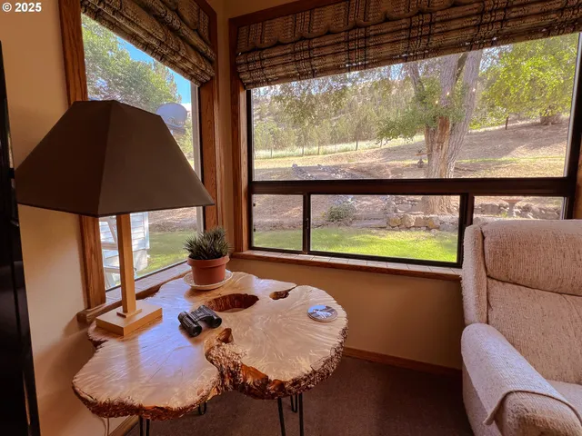 $348,000 | 600 Southeast 2nd Avenue, John Day, OR 97845