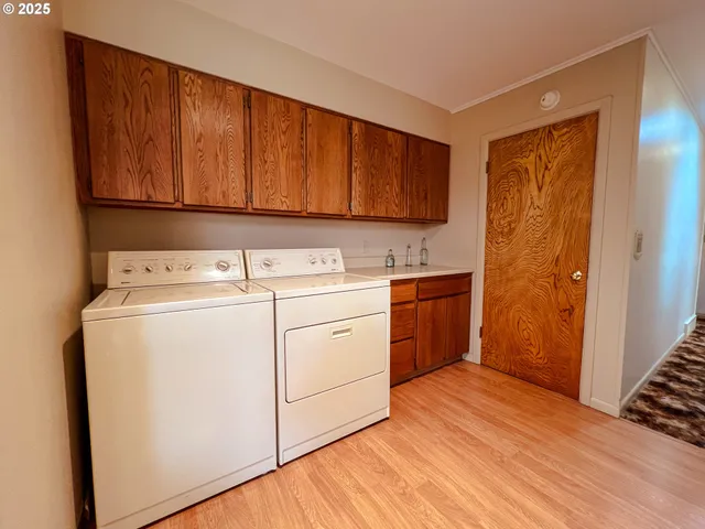 $348,000 | 600 Southeast 2nd Avenue, John Day, OR 97845