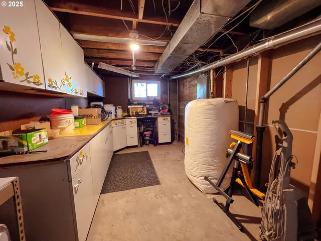 $348,000 | 600 Southeast 2nd Avenue, John Day, OR 97845