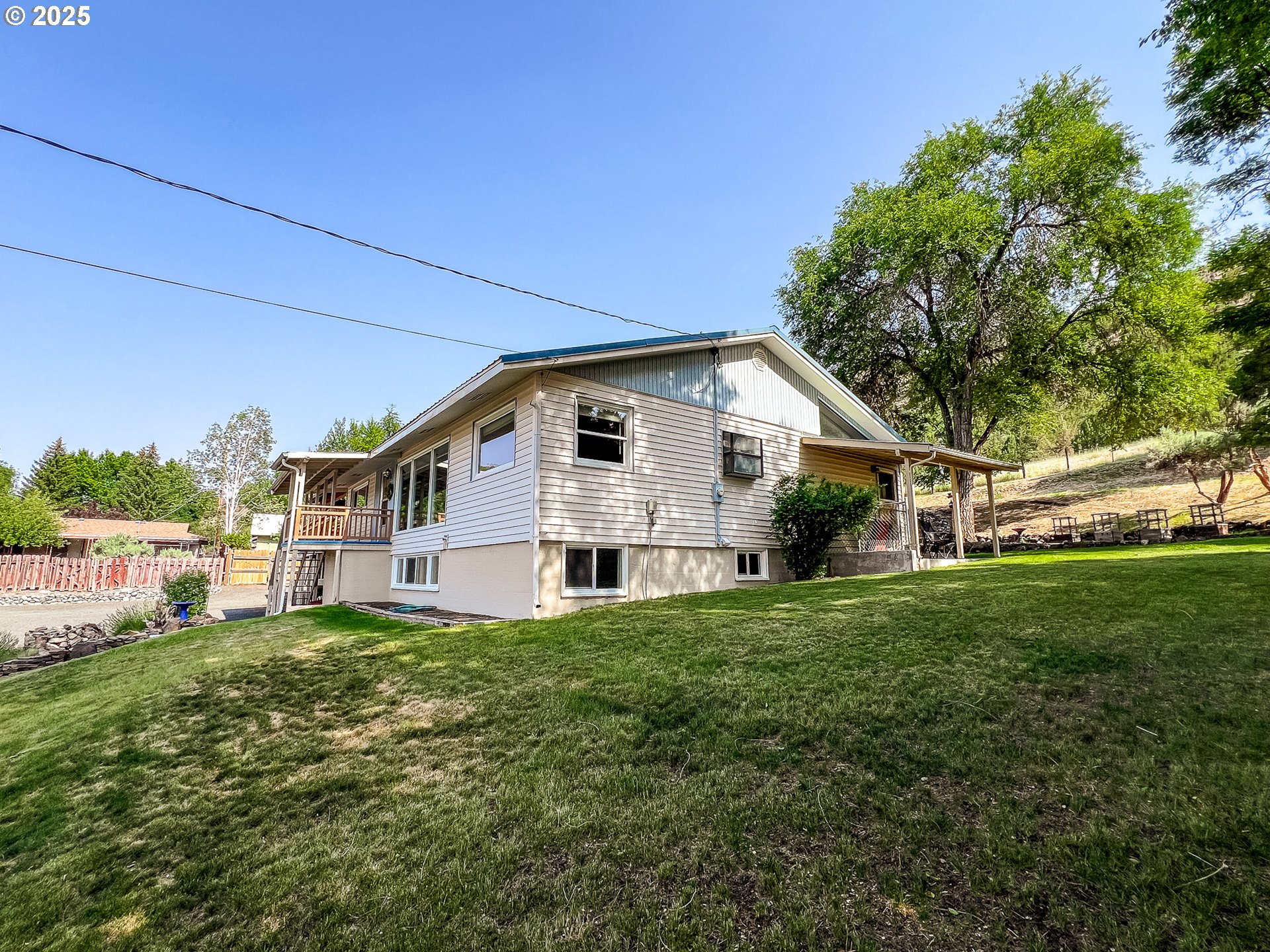 600 Southeast 2nd Avenue John Day, OR 97845 - Photo 4 of 43