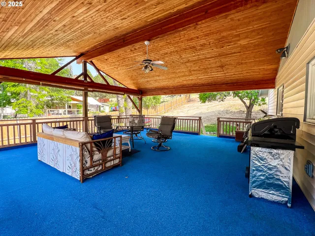 $348,000 | 600 Southeast 2nd Avenue, John Day, OR 97845