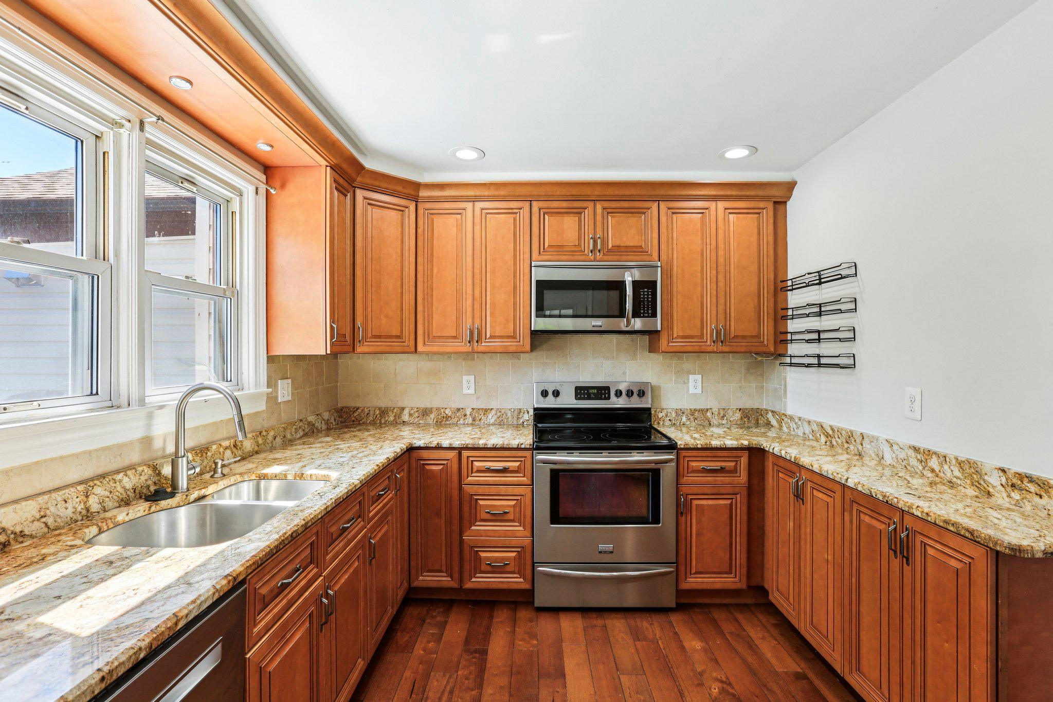 2203 Middleborough Road Essex, MD 21221 - Photo 19 of 35