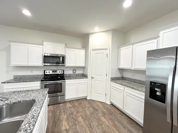 $2,300 | 105 East Coker Way, Spring Hill, TN 37174