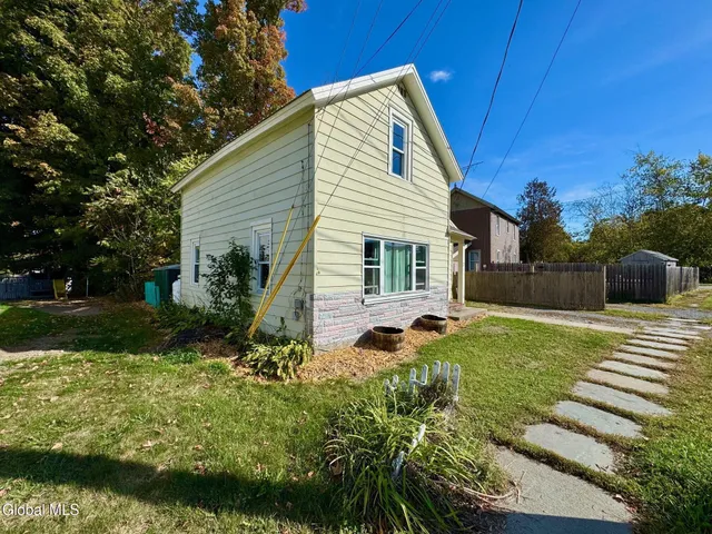 $125,000 | 23 Potter Avenue, Granville, NY 12832