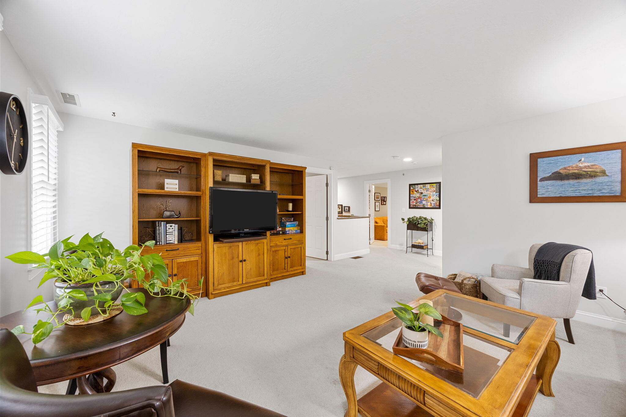 2 Darby Point Mashpee, MA 02649 - Photo 25 of 47 a living room with furniture and a flat screen tv