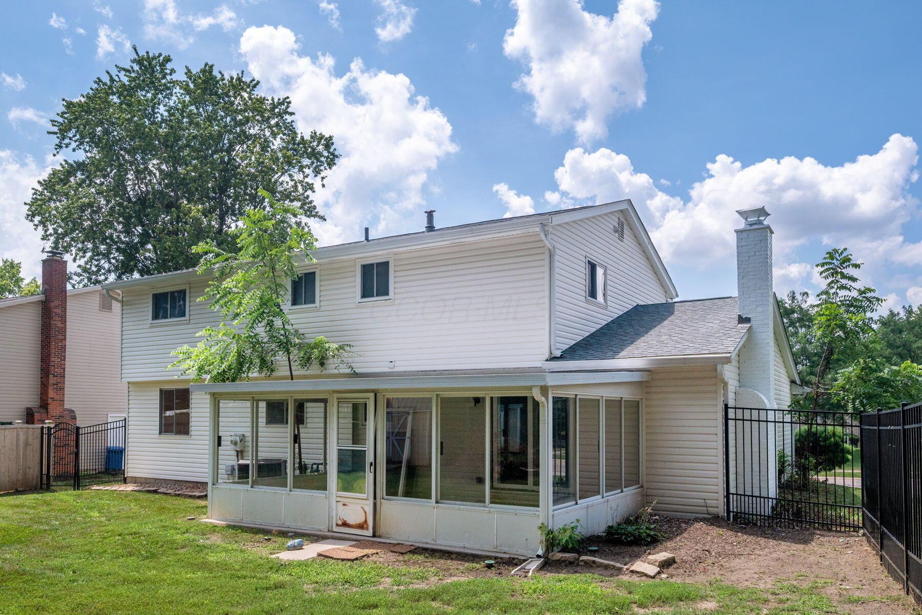 180 Landover Road Columbus, OH 43230 - Photo 7 of 60 7-web-or-mls-180 Landover Rd-106