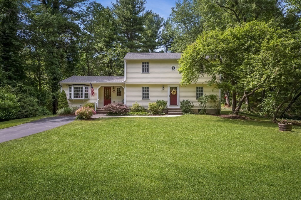 82 Valley Road Boxford, MA 01921 - Photo 3 of 36