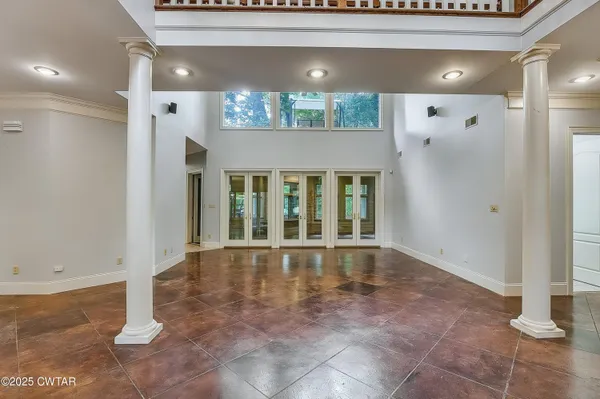 a view of an entryway