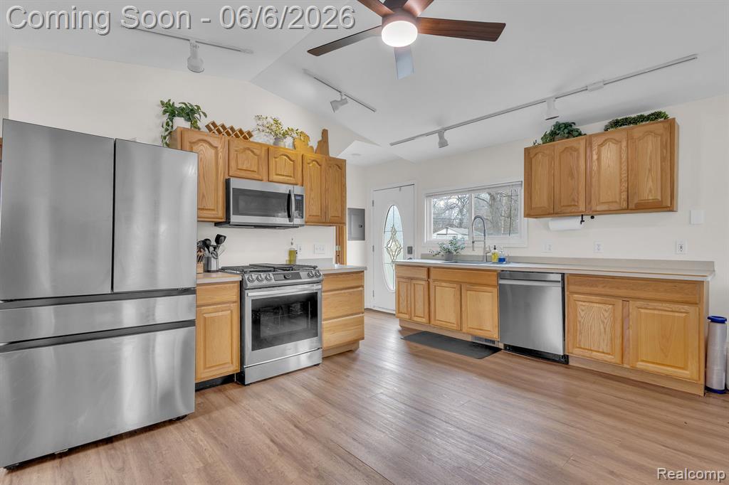 9473 Huron Street Pinckney, MI 48169 - Photo 15 of 37