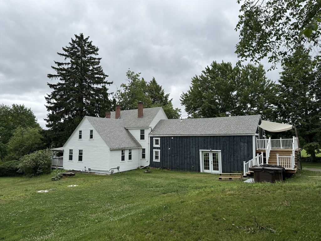 134 Barker Hill Road Townsend, MA 01469 - Photo 2 of 37