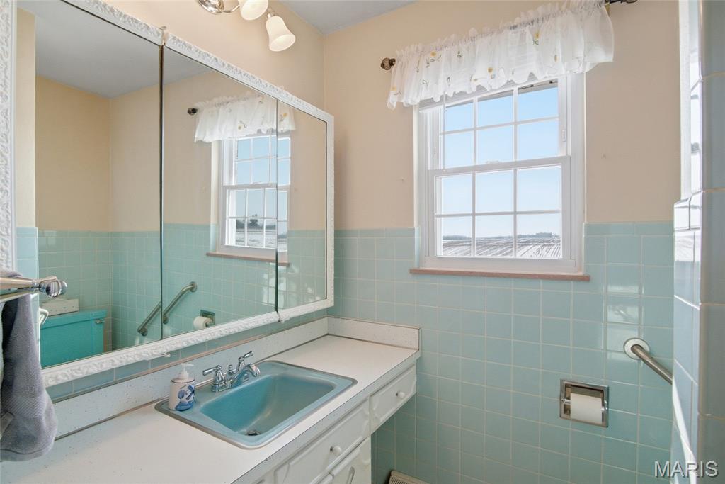 232 Gilmore Lake Road Columbia, IL 62236 - Photo 20 of 57