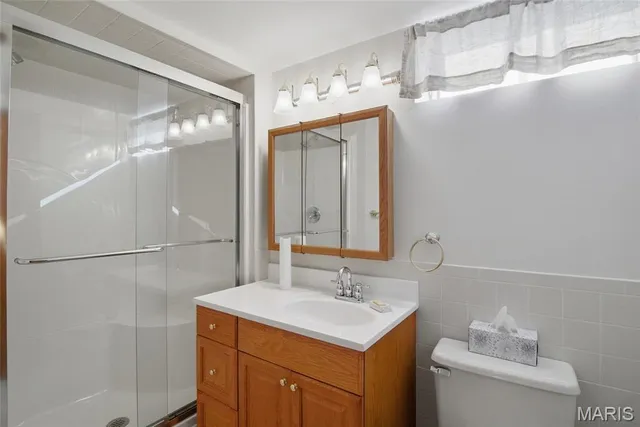 $374,900 | 232 Gilmore Lake Road, Columbia, IL 62236