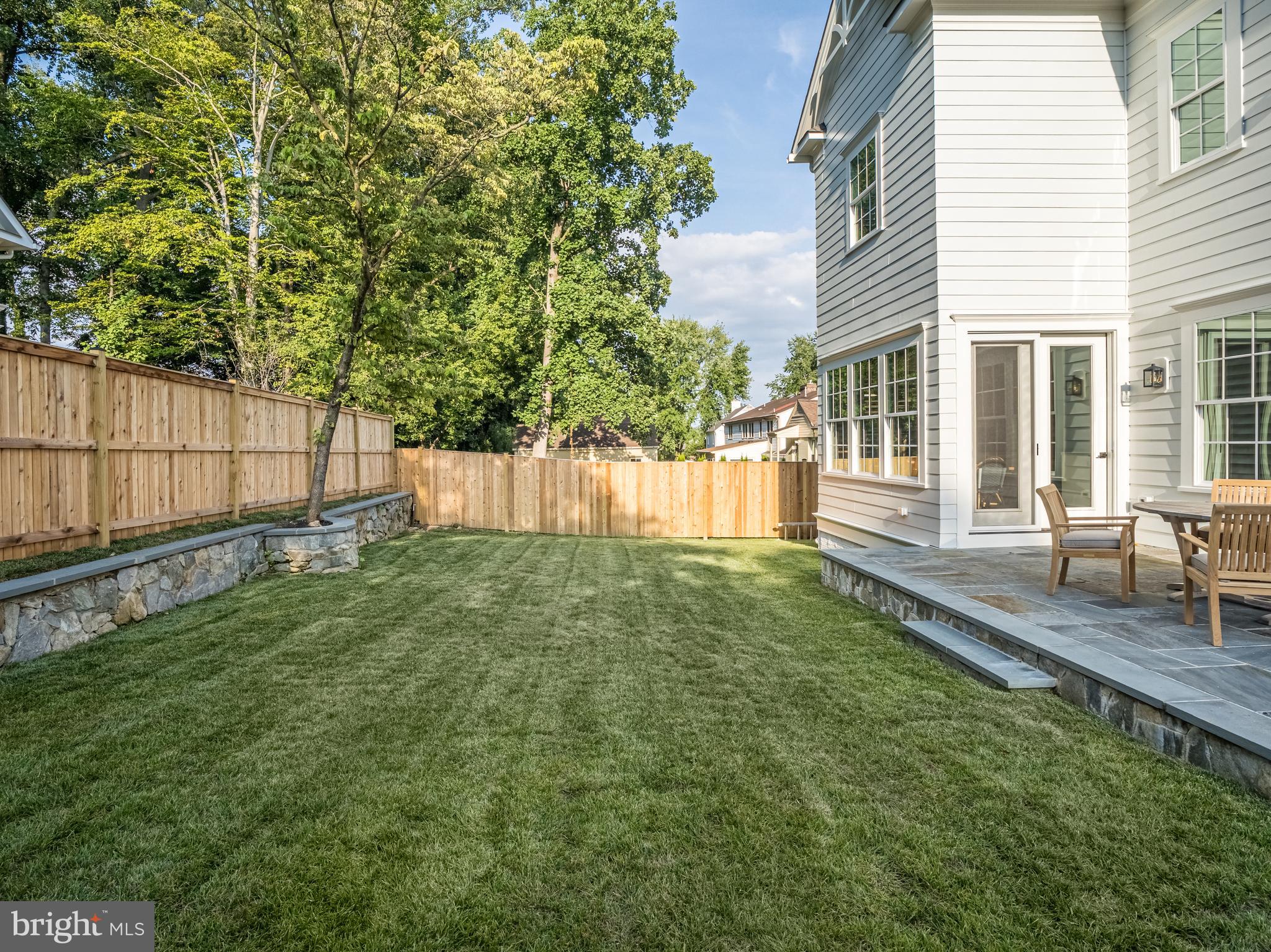 5703 Ridgefield Road Bethesda, MD 20816 - Photo 16 of 38 Fenced Yard