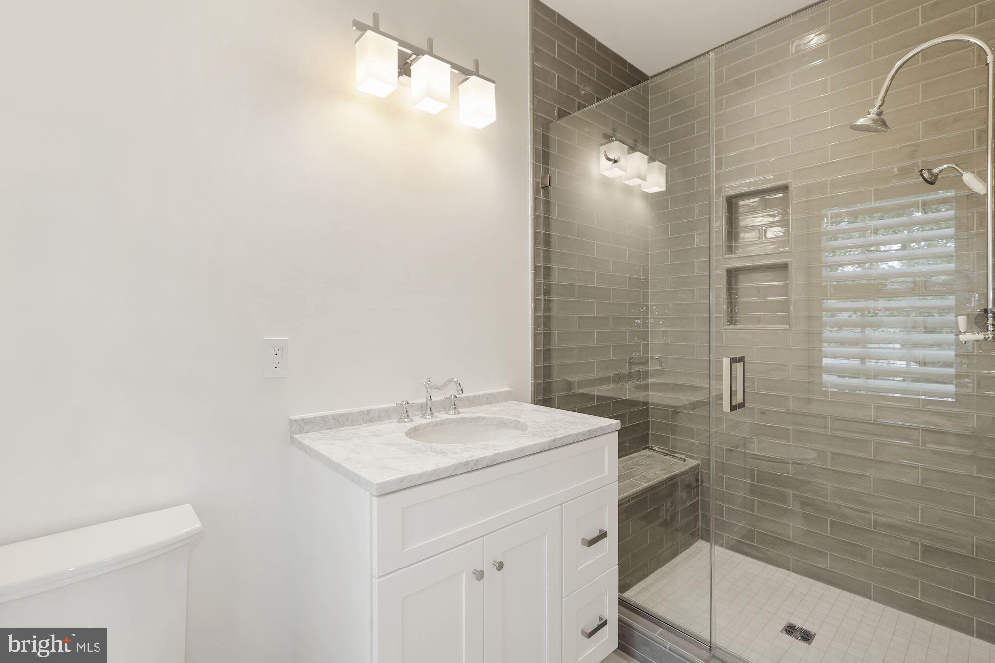 5703 Ridgefield Road Bethesda, MD 20816 - Photo 29 of 38 Ensuite Bath 3