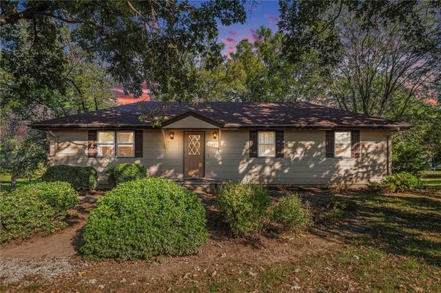 $335,000 | 19925 South Ridgely Road, Edgerton, MO 64444