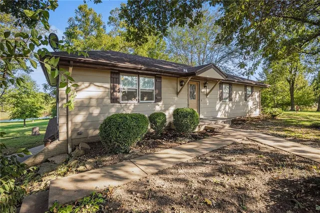 $335,000 | 19925 South Ridgely Road, Edgerton, MO 64444