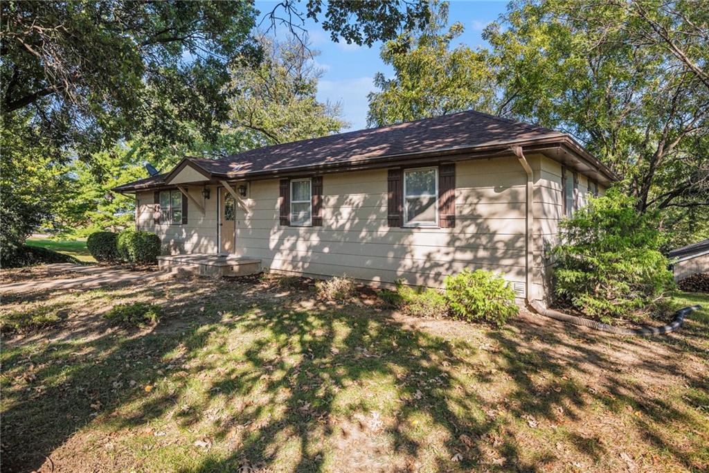 19925 South Ridgely Road Edgerton, MO 64444 - Photo 4 of 42