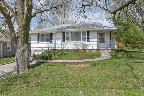 $234,900 | 4017 Pacific Street, St. Joseph, MO 64507