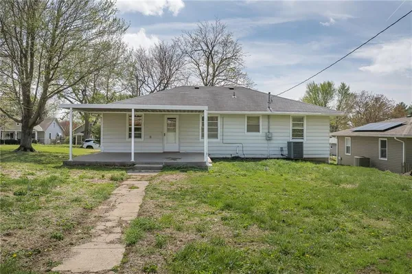 $234,900 | 4017 Pacific Street, St. Joseph, MO 64507