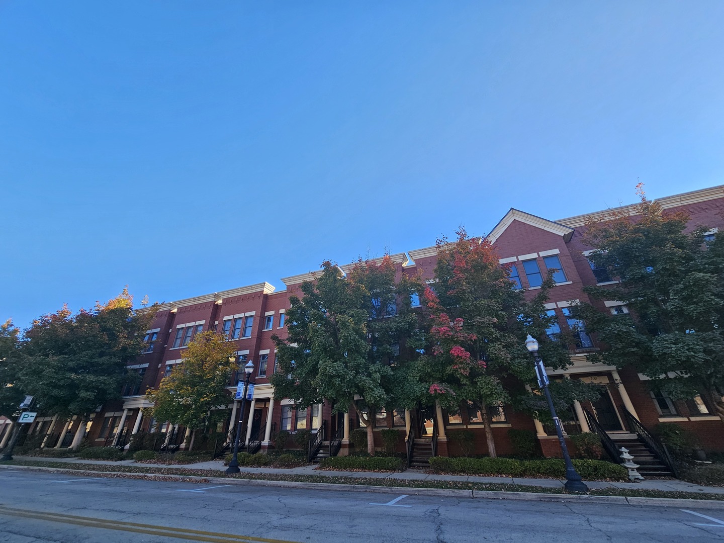 216 Prairie Street Elgin, IL 60120 - Photo 9 of 9 Gallery Image 9