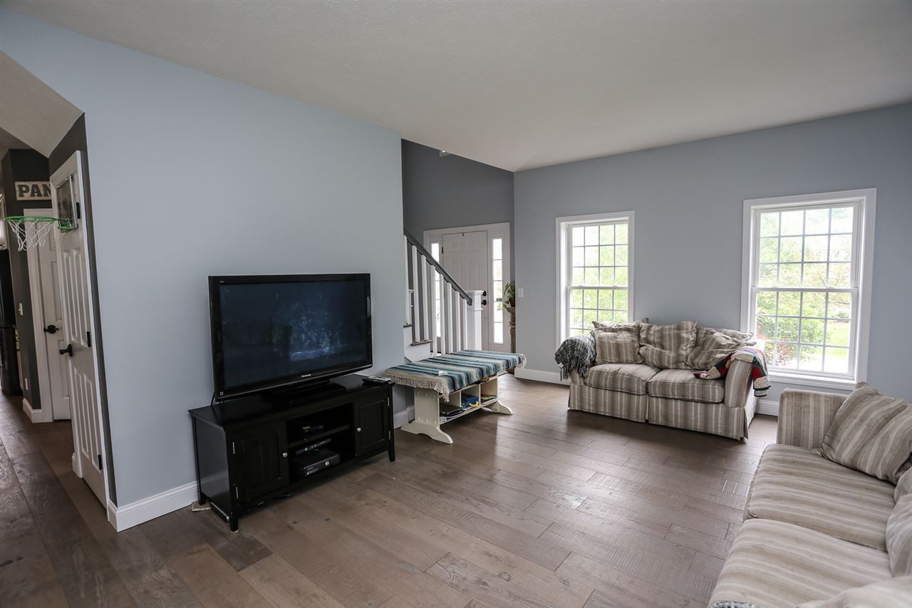 30 Summit Road Bedford, NH 03110 - Photo 22 of 39