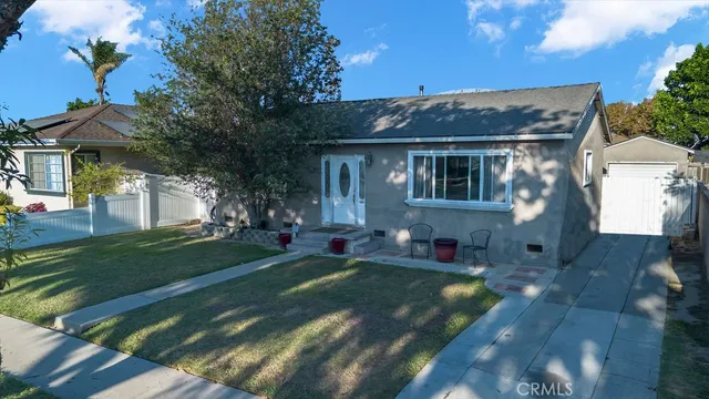 $710,000 | 6172 Dunrobin Avenue, Lakewood, CA 90713