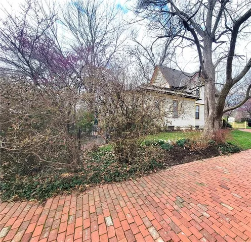 $475,000 | 401 South Harrison Street, Olathe, KS 66061